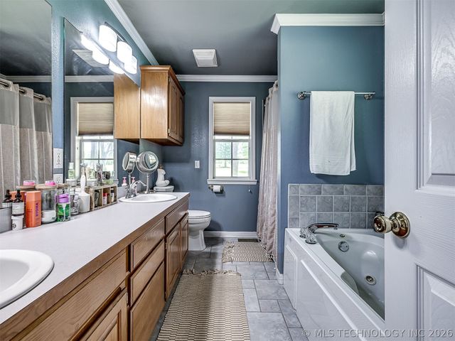 32851 Long Bay Road, Wagoner, OK 74467
