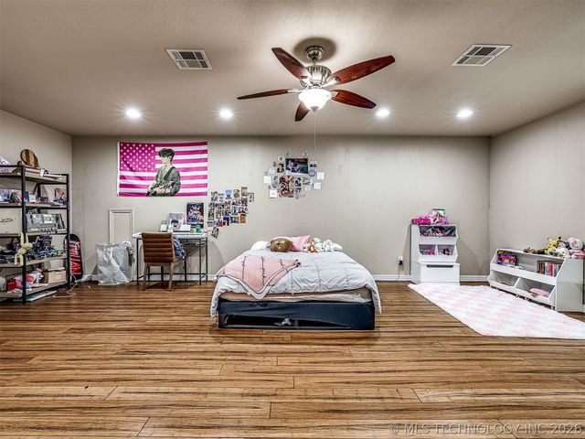 32851 Long Bay Road, Wagoner, OK 74467