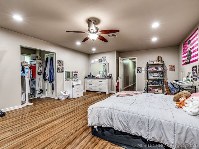 32851 Long Bay Road, Wagoner, OK 74467