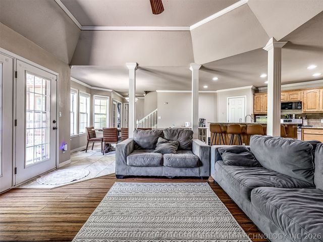 32851 Long Bay Road, Wagoner, OK 74467