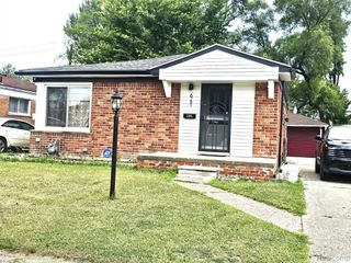 6781 Iowa Street, Hamtramck, MI 48212