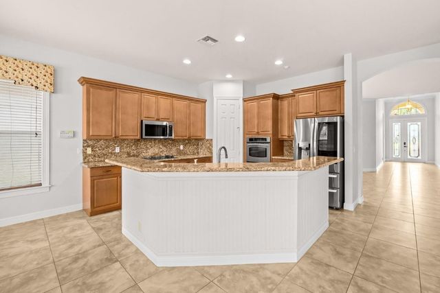 844 SW Pebble Lane, Palm City, FL 34990