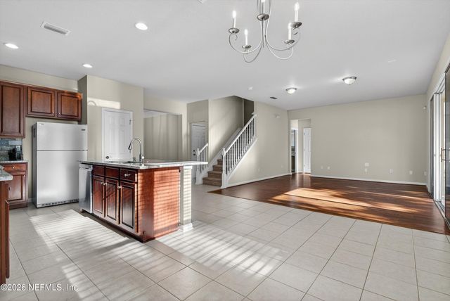 3902 HIGHGATE Court, Jacksonville, FL 32216