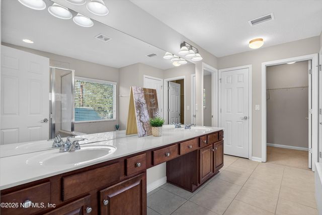 3902 HIGHGATE Court, Jacksonville, FL 32216