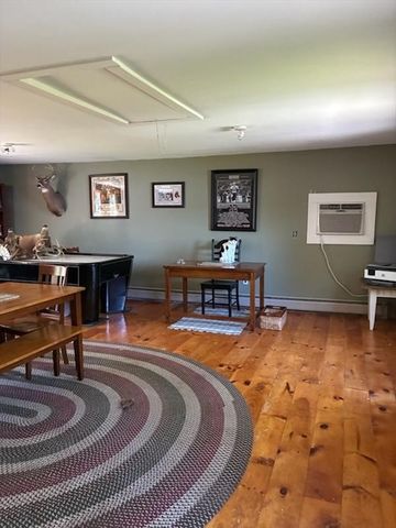 15 Lake View Dr, Spencer, MA 01562