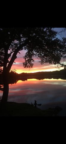 15 Lake View Dr, Spencer, MA 01562