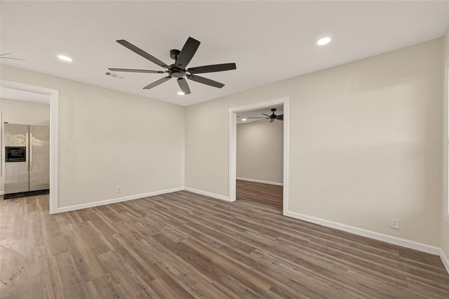 264 Parker Road, Houston, TX 77076