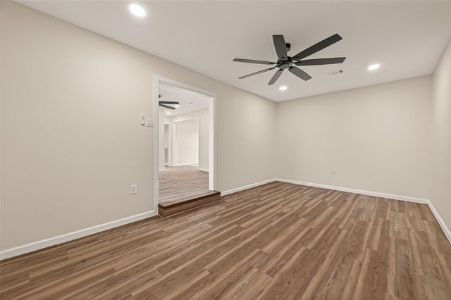 264 Parker Road, Houston, TX 77076