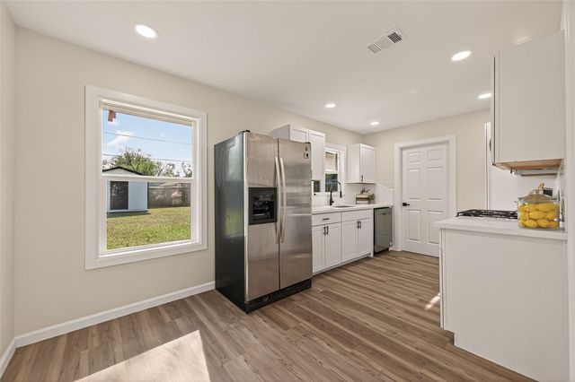 264 Parker Road, Houston, TX 77076