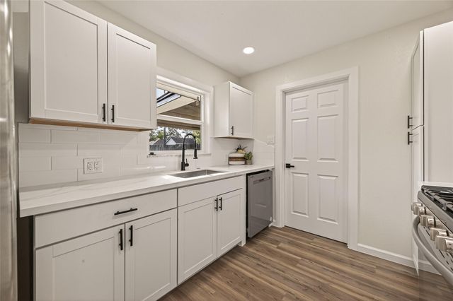 264 Parker Road, Houston, TX 77076