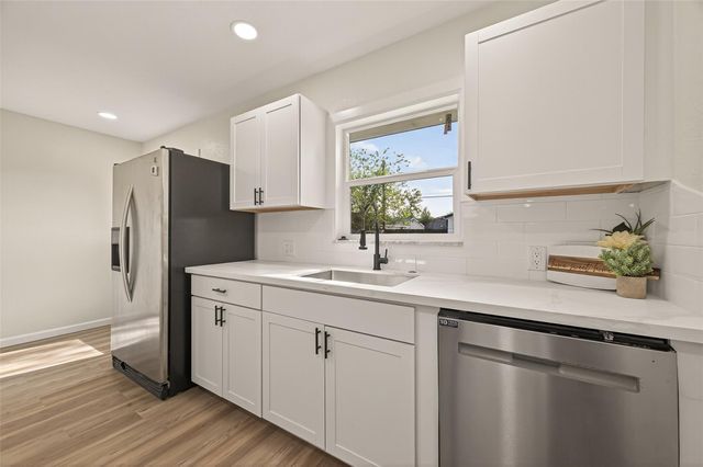 264 Parker Road, Houston, TX 77076