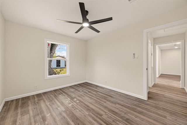 264 Parker Road, Houston, TX 77076