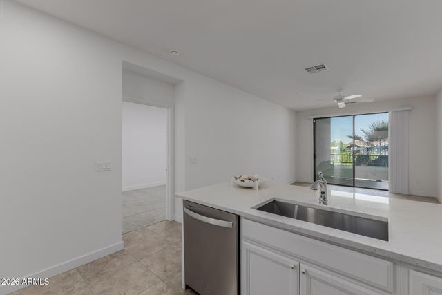 2511 W QUEEN CREEK Road 279, Chandler, AZ 85248