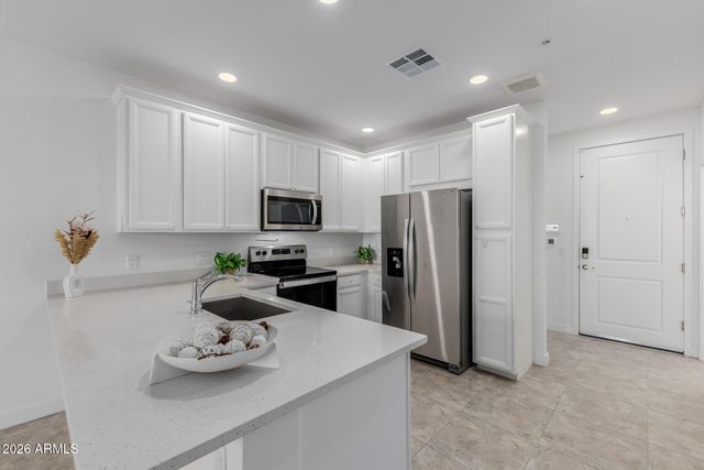 2511 W QUEEN CREEK Road 279, Chandler, AZ 85248