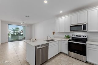 2511 W QUEEN CREEK Road 279, Chandler, AZ 85248