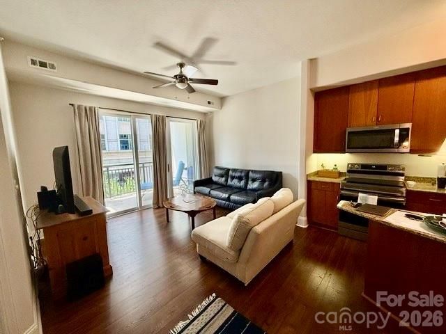 4620 Piedmont Row Drive W 402, Charlotte, NC 28210