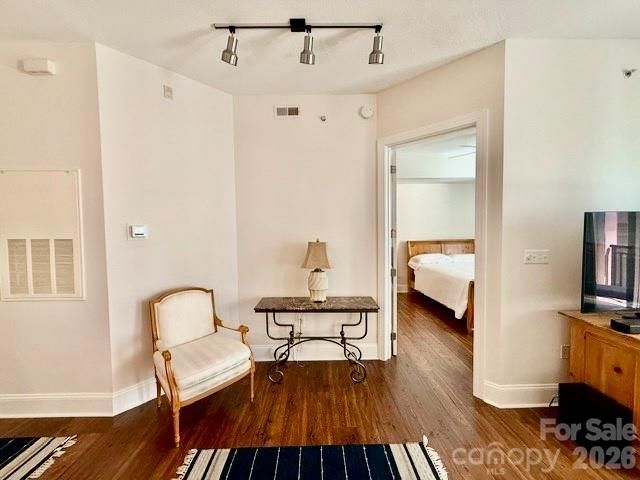 4620 Piedmont Row Drive W 402, Charlotte, NC 28210