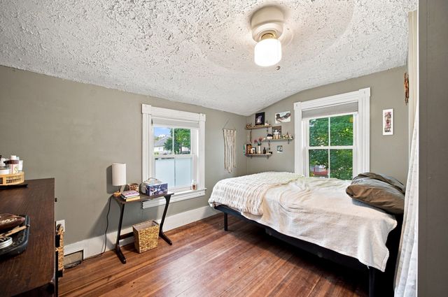 16 Otis St, Westfield, MA 01085