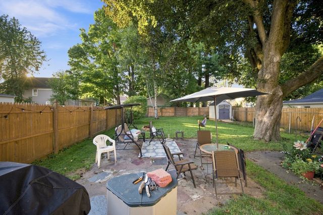 16 Otis St, Westfield, MA 01085