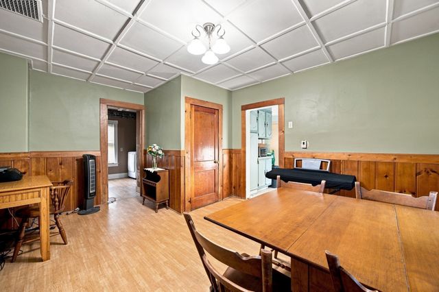 16 Otis St, Westfield, MA 01085