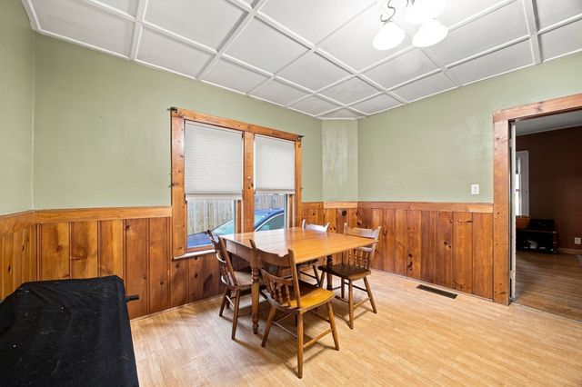 16 Otis St, Westfield, MA 01085