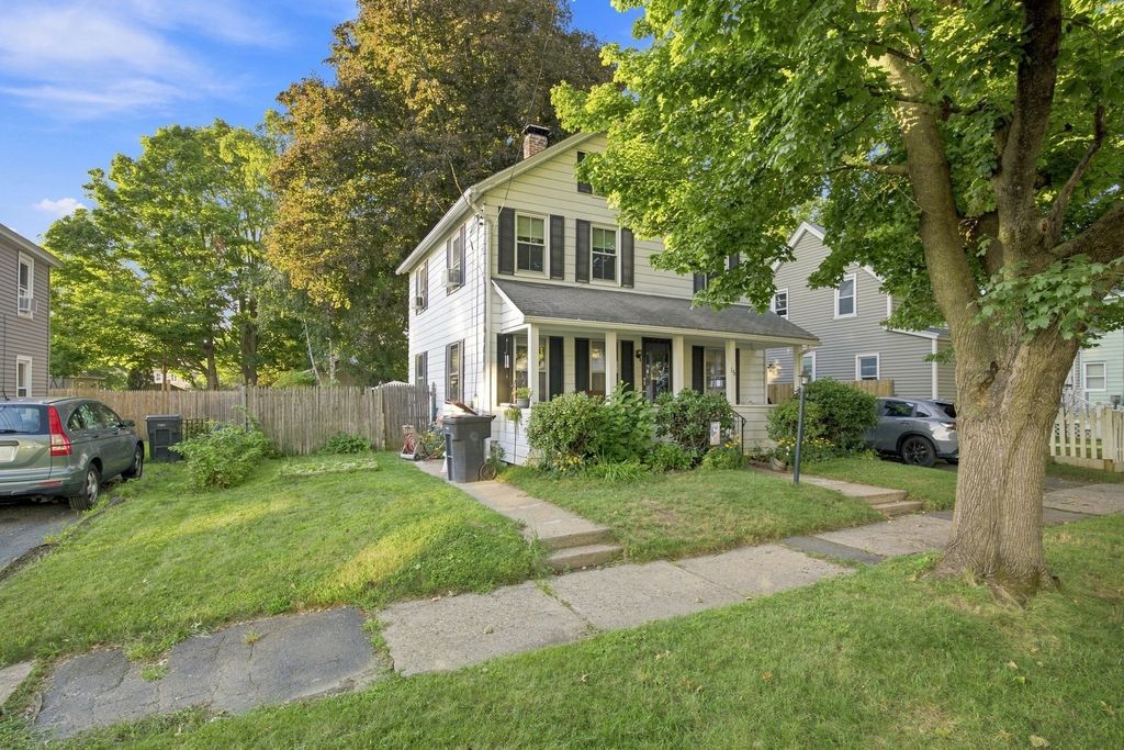 16 Otis St, Westfield, MA 01085