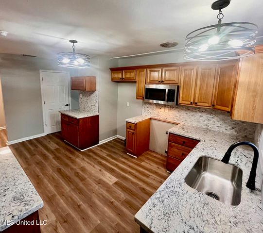 2304 Tucker Avenue, Pascagoula, MS 39567