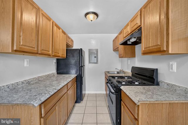127 JOLIET ST SW, Washington, DC 20032