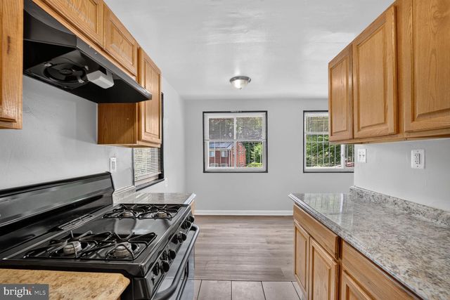 127 JOLIET ST SW, Washington, DC 20032