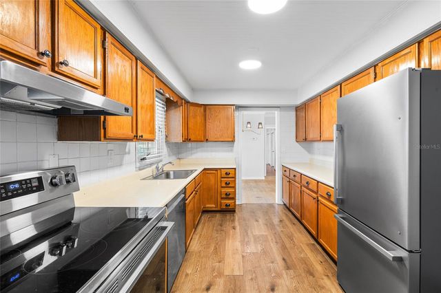 37951 COLEMAN AVENUE, Dade City, FL 33525