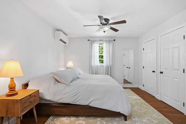 5 Stanford Dr, Westwood, MA 02090