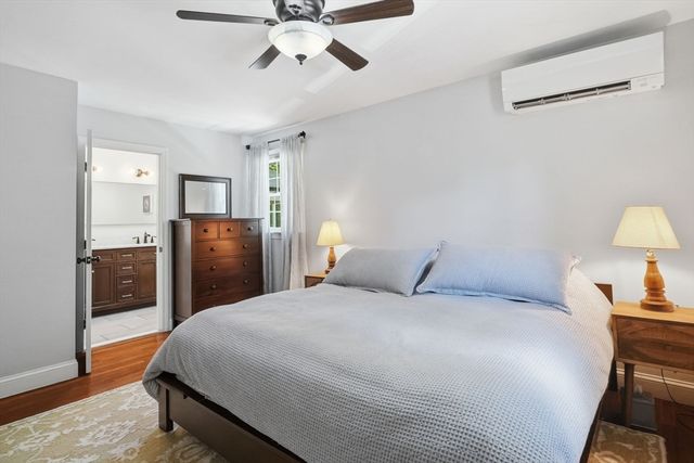 5 Stanford Dr, Westwood, MA 02090