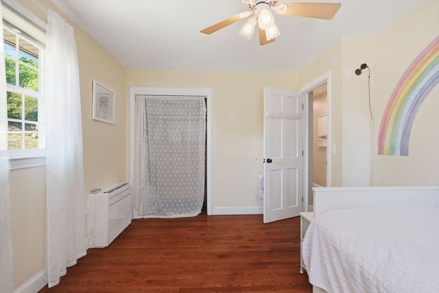 5 Stanford Dr, Westwood, MA 02090