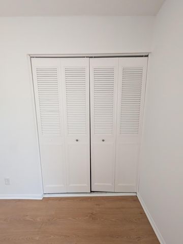 5702 NW 22nd Court 28-b, Lauderhill, FL 33313