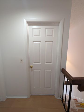 5702 NW 22nd Court 28-b, Lauderhill, FL 33313