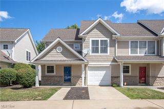 17610 Wildwood Lane 315, Cleveland, OH 44119