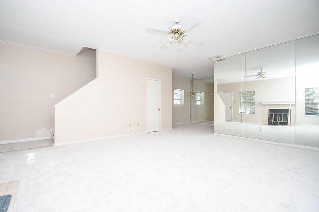 9800 Pagewood Lane 2108, Houston, TX 77042