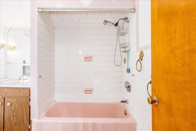 27 Stearns Ave, Medford, MA 02155
