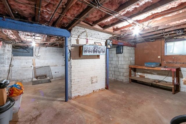 27 Stearns Ave, Medford, MA 02155