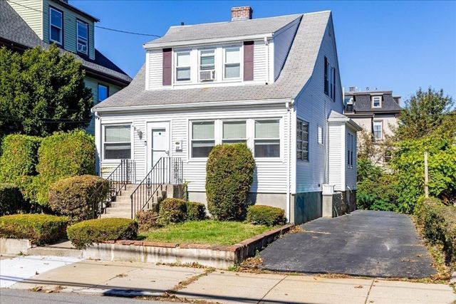 27 Stearns Ave, Medford, MA 02155