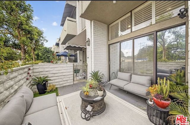 5305 White Oak Avenue F, Encino (los Angeles), CA 91316
