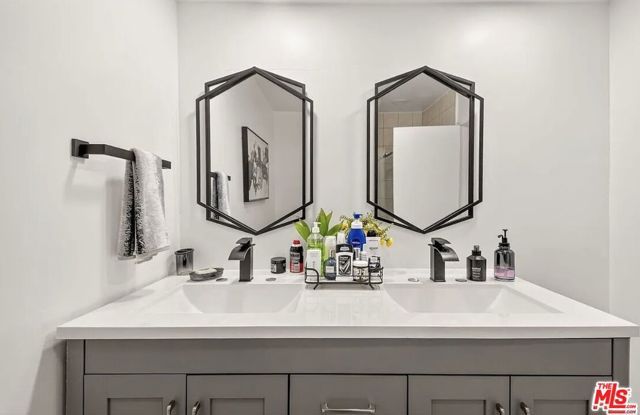 5305 White Oak Avenue F, Encino (los Angeles), CA 91316