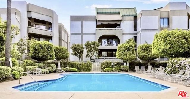 5305 White Oak Avenue F, Encino (los Angeles), CA 91316