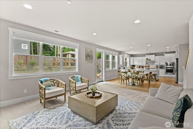 8815 NE 204th Street, Bothell, WA 98011