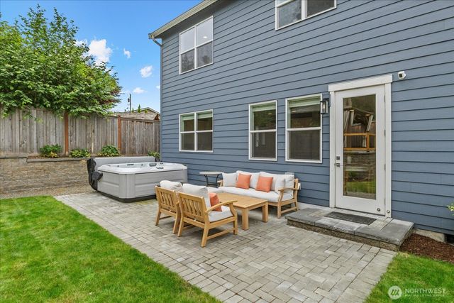 8815 NE 204th Street, Bothell, WA 98011