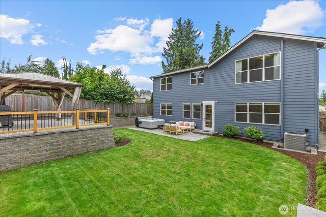 8815 NE 204th Street, Bothell, WA 98011