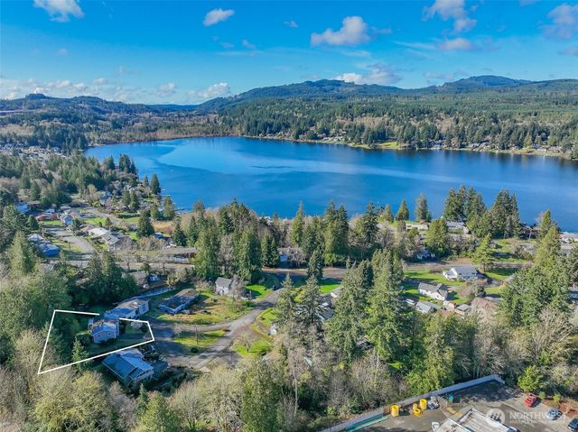 6215 Maple View Drive, Bremerton, WA 98312