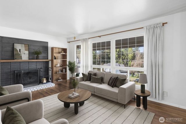 6215 Maple View Drive, Bremerton, WA 98312