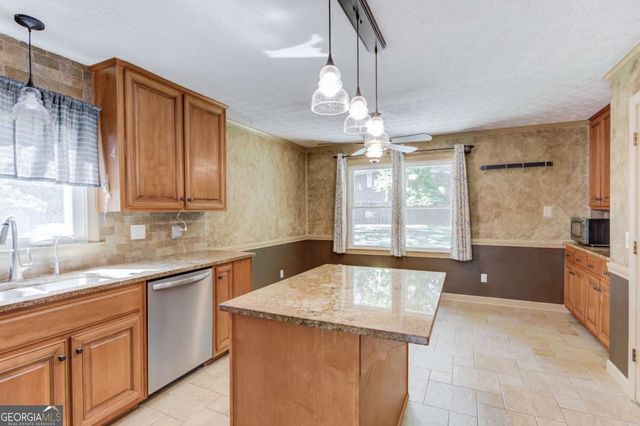 6564 Parkside Way, Tucker, GA 30084
