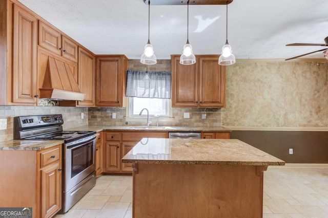 6564 Parkside Way, Tucker, GA 30084